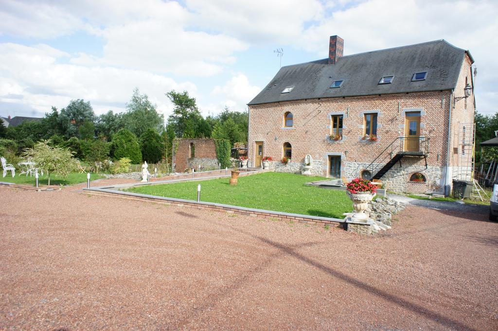 Aux Logis De La Solre Ferrière-la-Petite Exterior foto