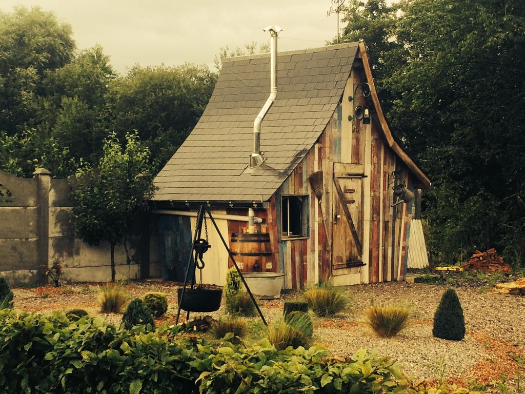 Aux Logis De La Solre Ferrière-la-Petite Exterior foto