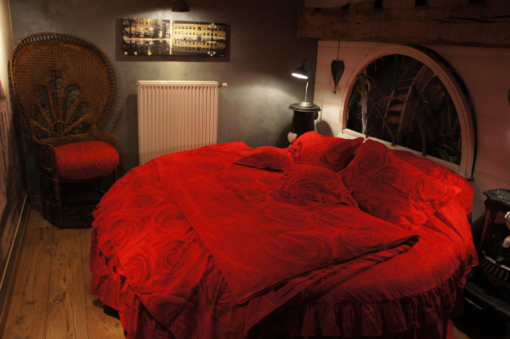 Aux Logis De La Solre Ferrière-la-Petite Quarto foto