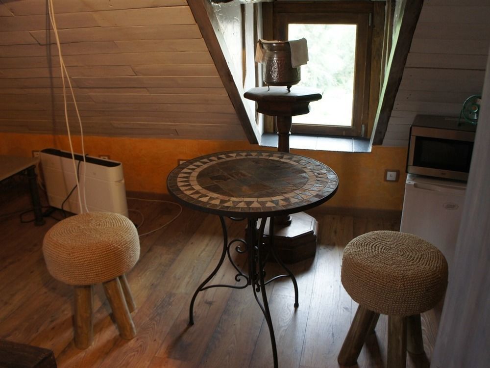 Aux Logis De La Solre Ferrière-la-Petite Exterior foto