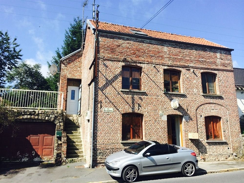 Aux Logis De La Solre Ferrière-la-Petite Exterior foto